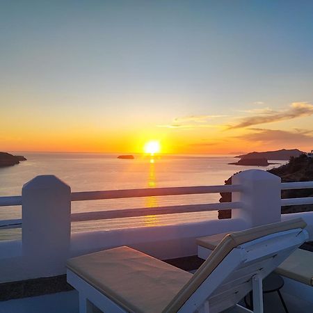 The Cliff Reflections - Adults Only Apartment เมกาโลคอรี ภายนอก รูปภาพ