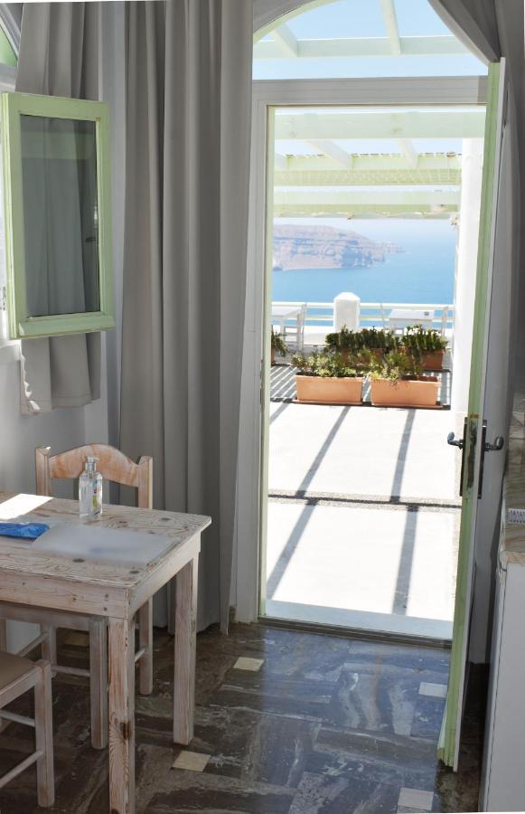 The Cliff Reflections - Adults Only Apartment เมกาโลคอรี ภายนอก รูปภาพ