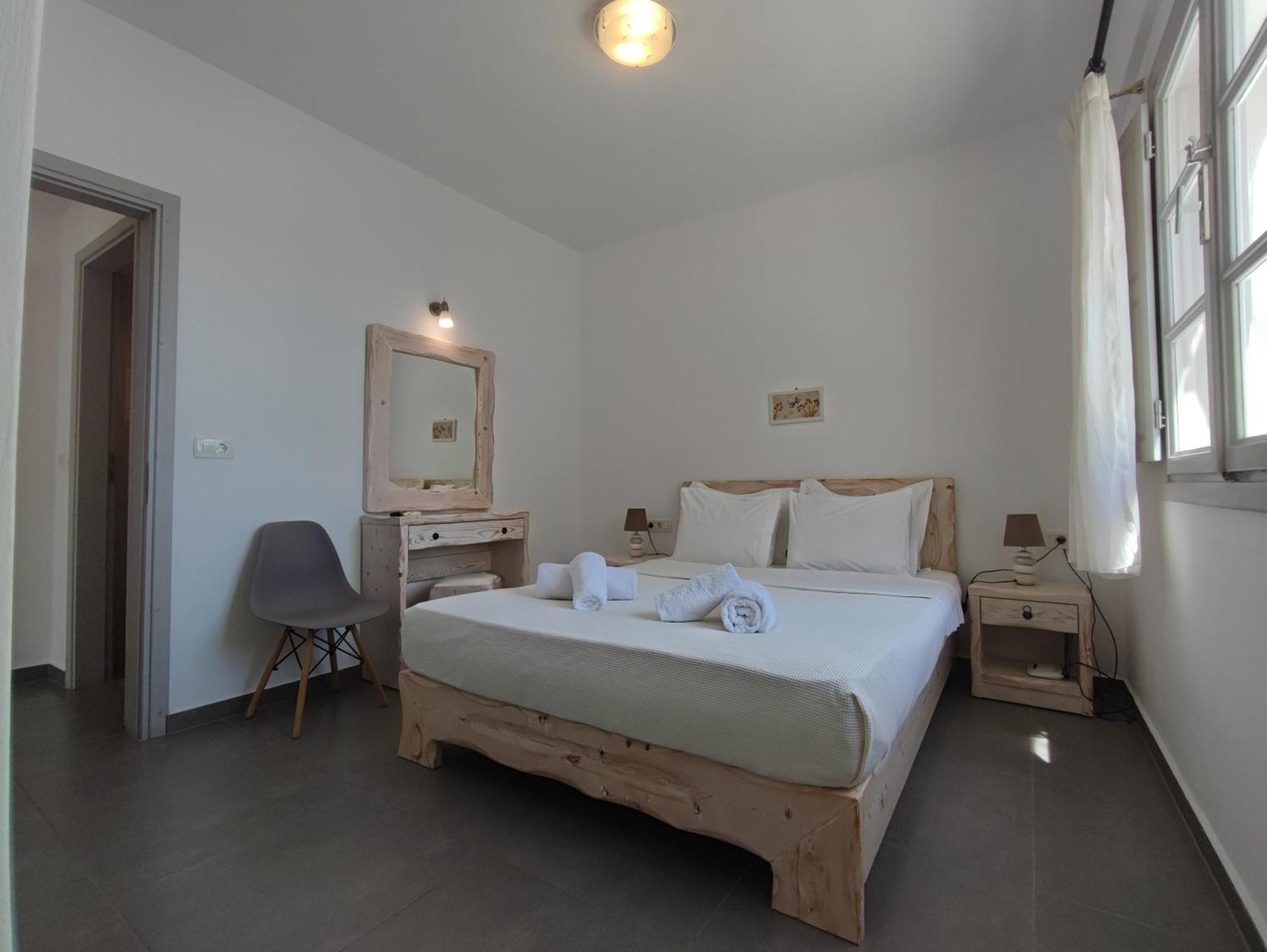 The Cliff Reflections - Adults Only Apartment เมกาโลคอรี ภายนอก รูปภาพ