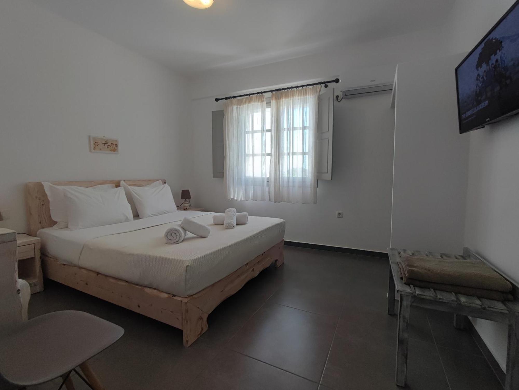 The Cliff Reflections - Adults Only Apartment เมกาโลคอรี ภายนอก รูปภาพ