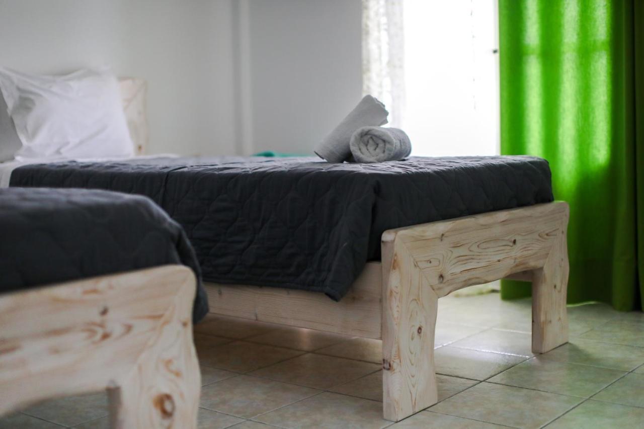 The Cliff Reflections - Adults Only Apartment เมกาโลคอรี ภายนอก รูปภาพ